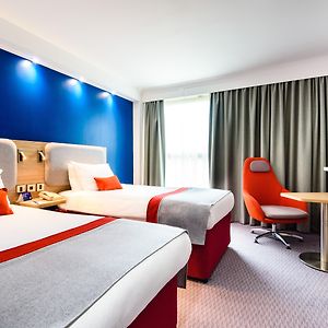 Holiday Inn Express Portsmouth Gunwharf Quays By Ihg